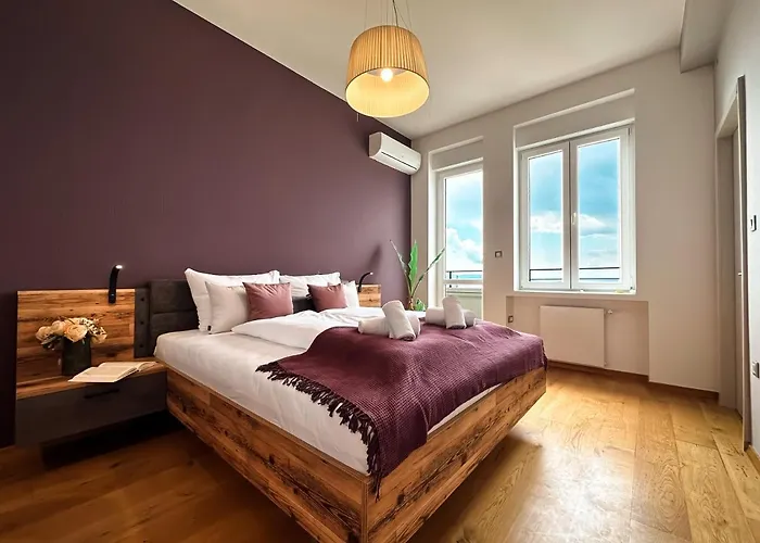 105m2 Penthouse Sea View *